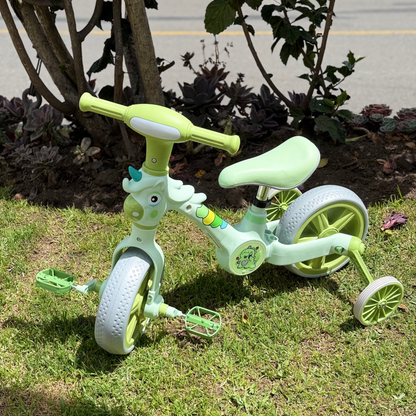 BICICLETA TRICICLO EVOLUTION ® PEDALES Y RUEDAS LUCES Y SONIDO