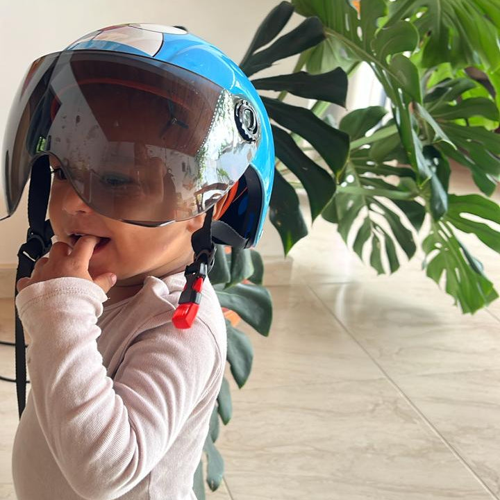 CASCO DE SEGURIDAD INFANTIL CON VISERA